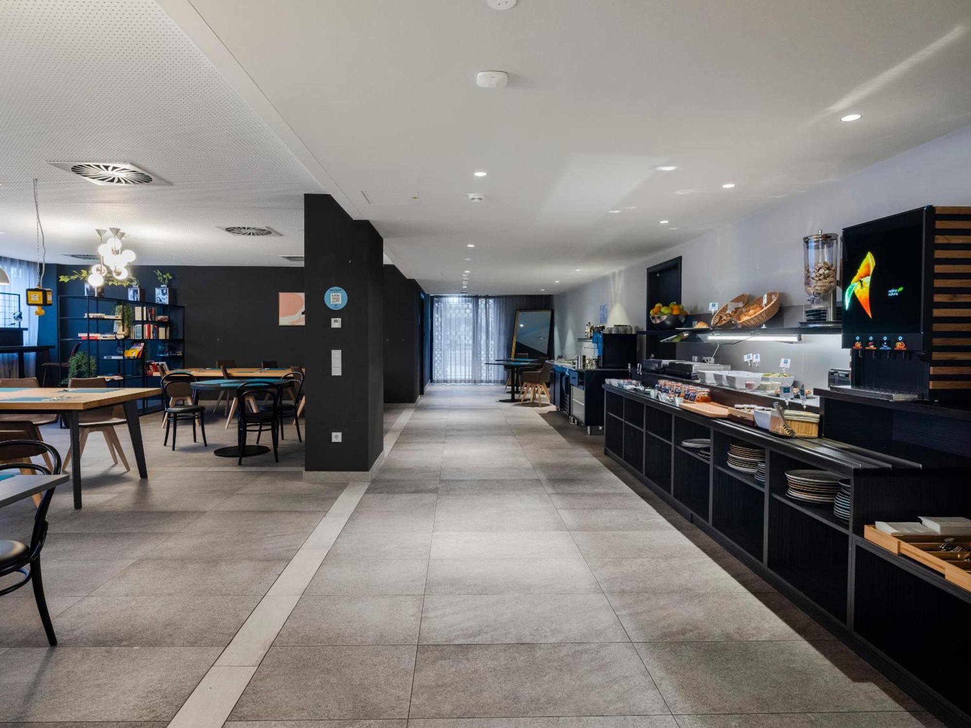 Numa Viktoria Aparthotel Munich